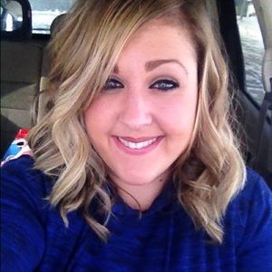 Meet your Posher, Nicole